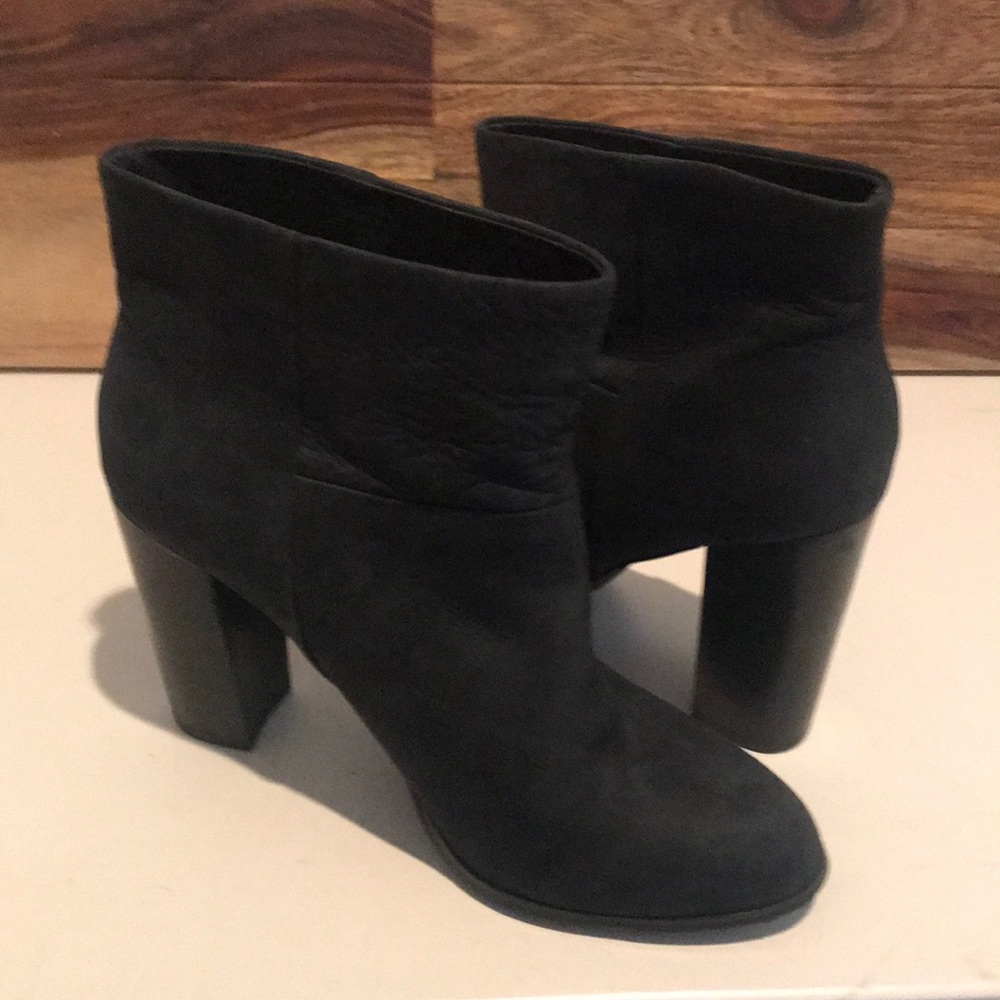 Aldo dark grey bootie heels. Genuine Leather.